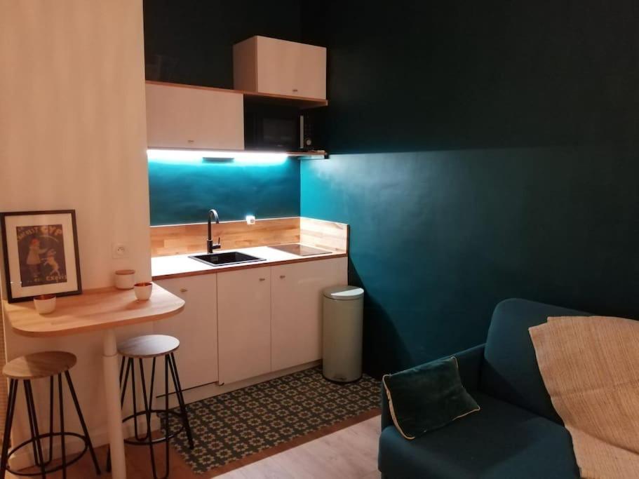 Apartment A 300 Metres De Paris 13, Superbe Deux Pieces Neuf